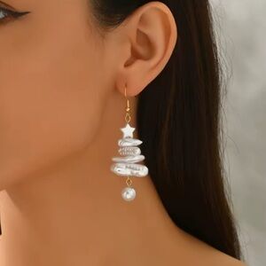 Pearl Christmas Tree Earrings